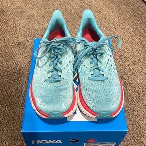 Hoka Clifton 8 Wide